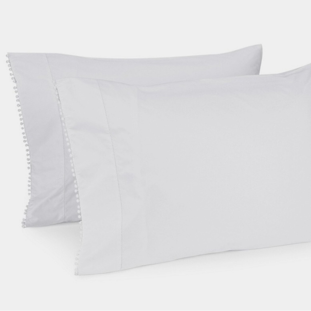 Romantique 200 Thread Count Egyptian Cotton Pom-Pom 2-Piece Pillowcase Set